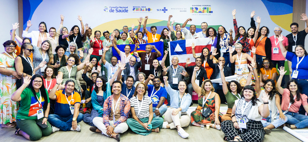 Atividade em Recife reuniu representantes de movimentos sociais, controle social e da gestão do SUS para discutir desafios da Atenção Primária à Saúde